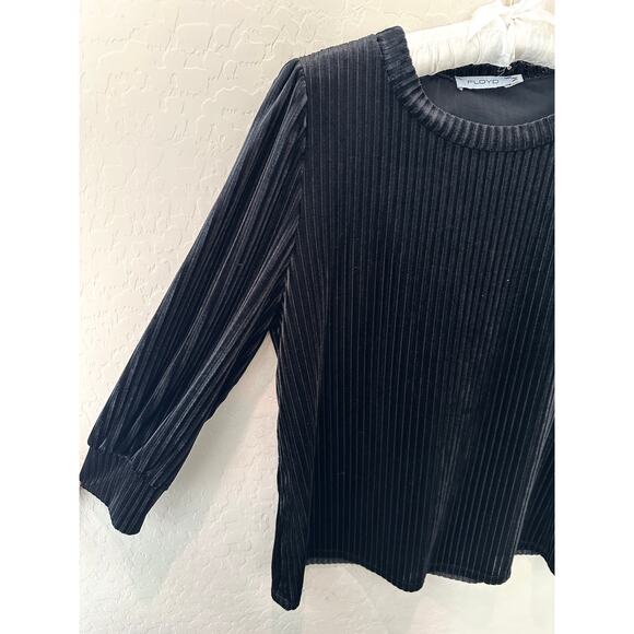 FLOYD BY SMITH | Black Velvet Pleated Puff Sleeve Top Made in Italy | Medium - Picture 3 of 6